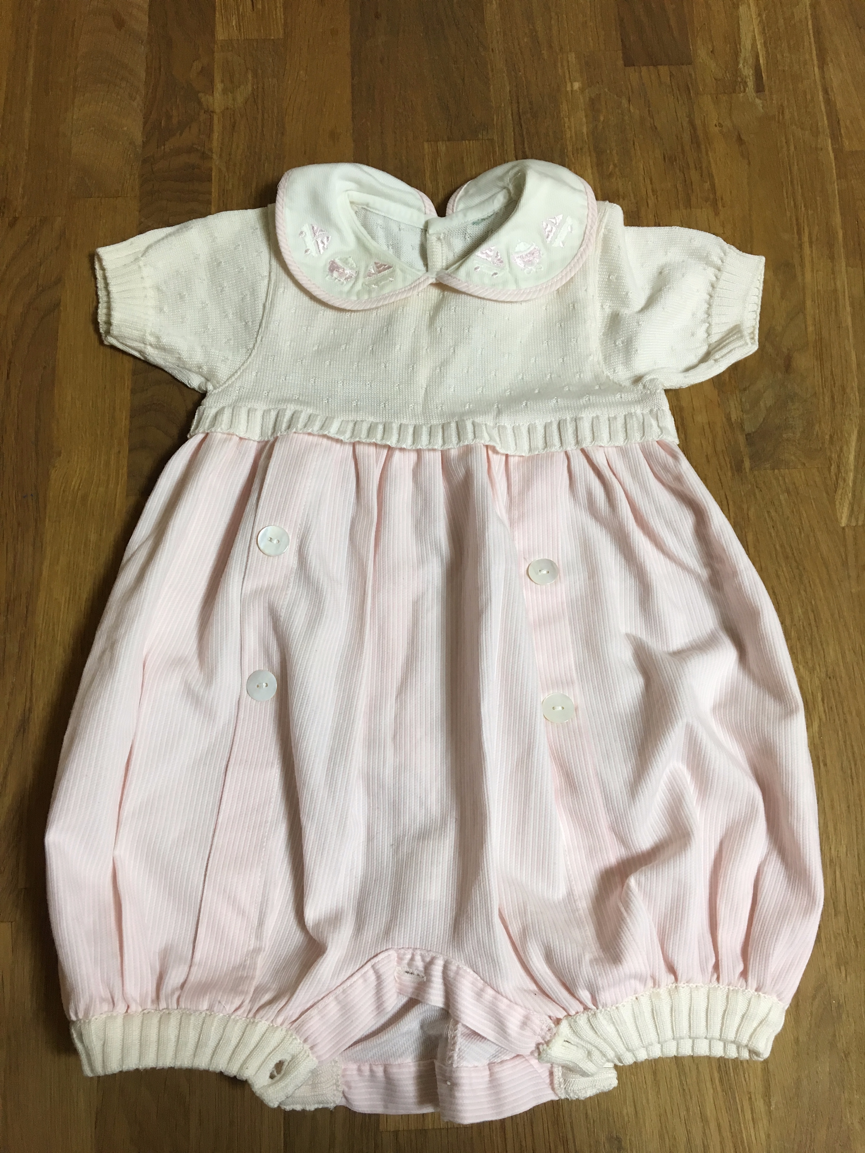 出産準備にオススメ ピンク ニットが可愛い女の子用のベビードレス 子供服 中古服のリサイクル交換 Lynks